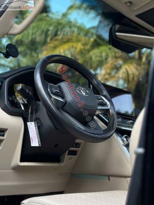 Xe Toyota Land Cruiser 3.5 V6 2022