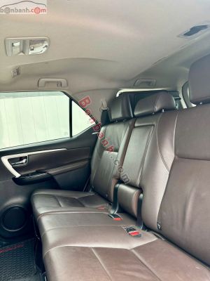 Xe Toyota Fortuner 2.8V 4x4 AT 2019