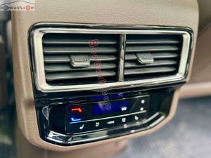 Xe Volkswagen Viloran Luxury 2024