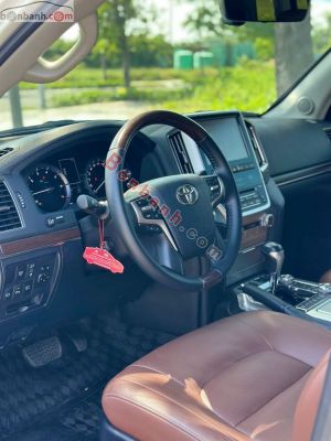 Xe Toyota Land Cruiser VX.R 4.6 V8 2018