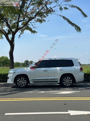 Xe Toyota Land Cruiser VX.R 4.6 V8 2018