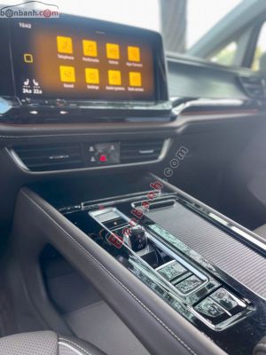 Xe Volkswagen Viloran Luxury 2024