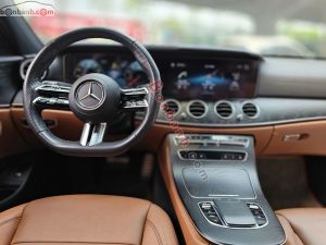 Xe Mercedes Benz E300 AMG 2022