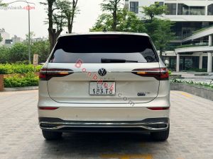 Xe Volkswagen Viloran Luxury 2024