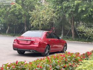 Xe Mercedes Benz E300 AMG 2019