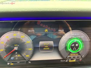 Xe Mercedes Benz E300 AMG 2019