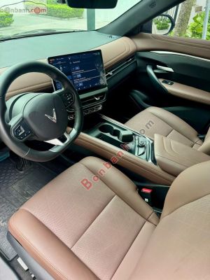 Xe VinFast VF7 Plus 2025