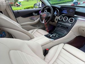 Xe Mercedes Benz GLC 300 4Matic 2018