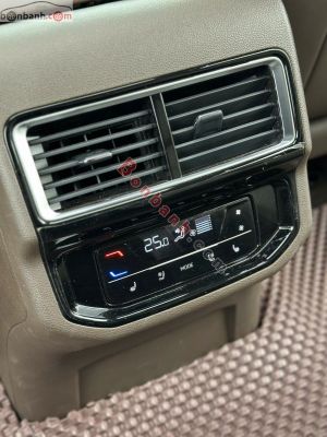 Xe Volkswagen Viloran Luxury 2025