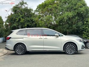 Xe Volkswagen Viloran Luxury 2025