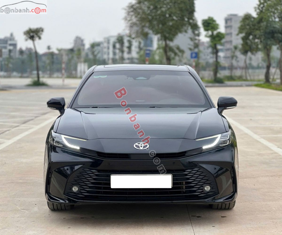 Toyota Camry 2.0Q 2024