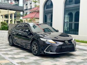 Xe Toyota Camry 2.0Q 2021