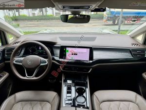 Xe Volkswagen Viloran Luxury 2024