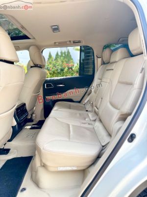 Xe Toyota Land Cruiser 3.5 V6 2023