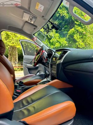 Xe Mitsubishi Triton Athlete 4x2 AT 2022
