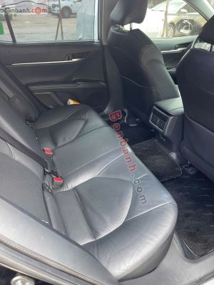 Xe Toyota Camry 2.0Q 2022
