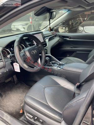 Xe Toyota Camry 2.0Q 2022