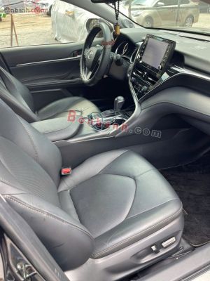 Xe Toyota Camry 2.0Q 2022