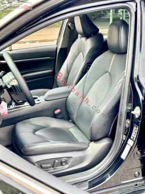 Xe Toyota Camry 2.0Q 2022