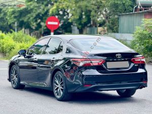Xe Toyota Camry 2.0Q 2022