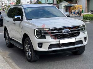 Xe Ford Everest Titanium Plus 2.0L 4x4 AT 2025