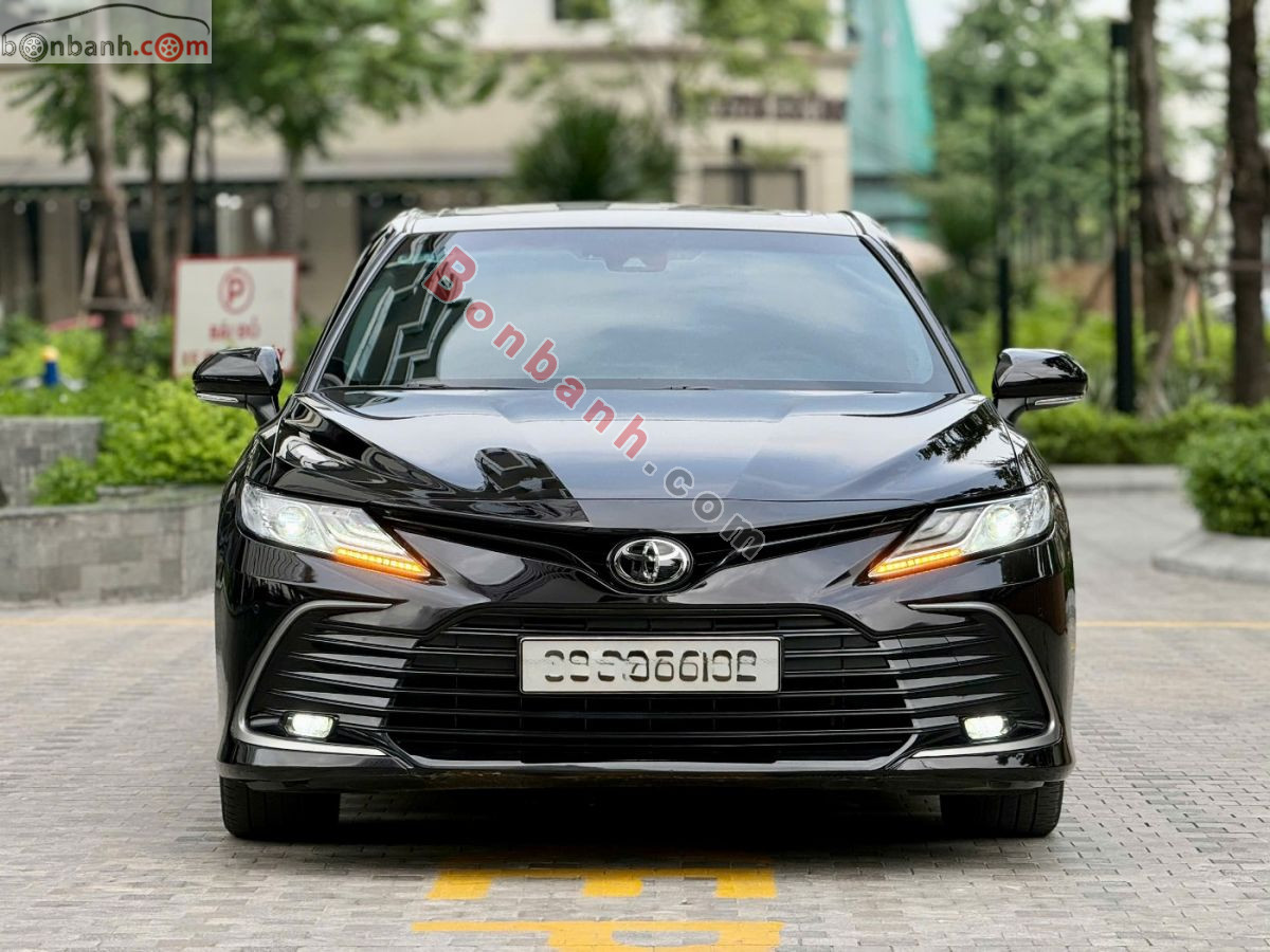 Toyota Camry 2.0Q 2021