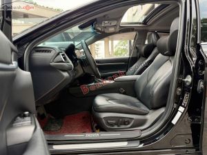 Xe Toyota Camry 2.0Q 2021