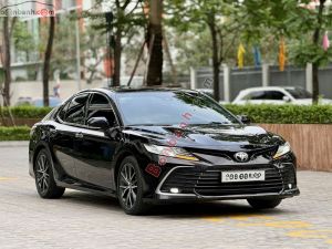 Xe Toyota Camry 2.0Q 2021