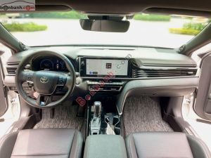 Xe Toyota Camry 2.0Q 2025
