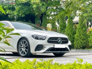 Xe Mercedes Benz E300 AMG 2021
