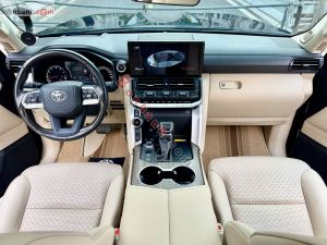 Xe Toyota Land Cruiser 3.5 V6 2022