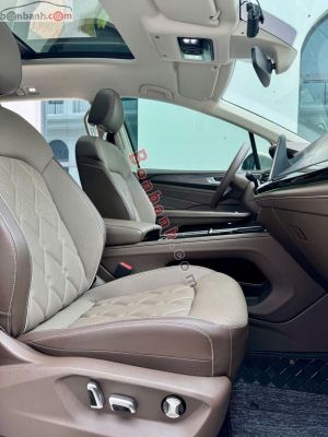 Xe Volkswagen Viloran Luxury 2025