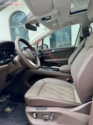 Xe Volkswagen Viloran Luxury 2025